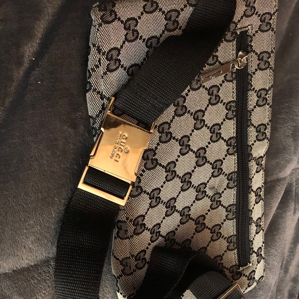 Gucci grey and black Fanny waist Travel Bag - Picture 2 of 5